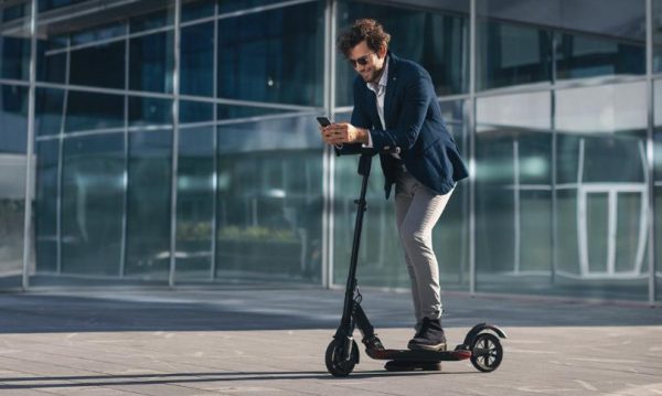 How to Get a License for an E-Scooter in Dubai