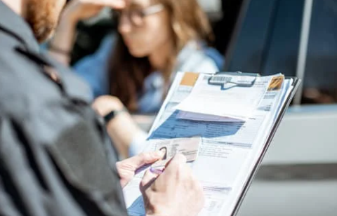 How to Avoid Traffic Fines in UAE