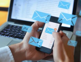 how to change signature in outlook