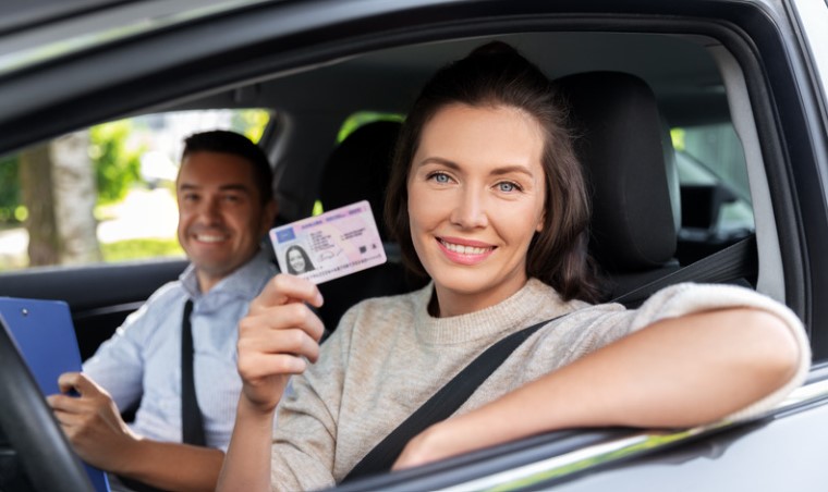 How to Renew Driving License in Abu Dhabi?