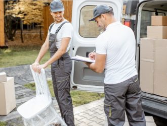 Top 10 Delivery Companies in Dubai -  Speedy Services